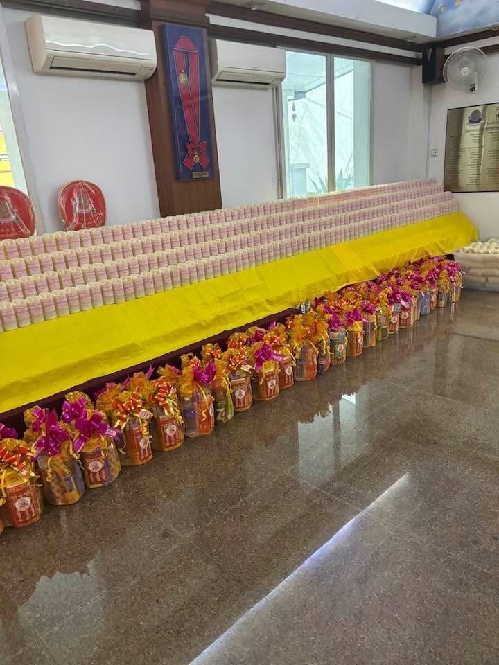 ภาพวัดพุทธคุณ: Vesak Lamps — วัดพุทธคุณ